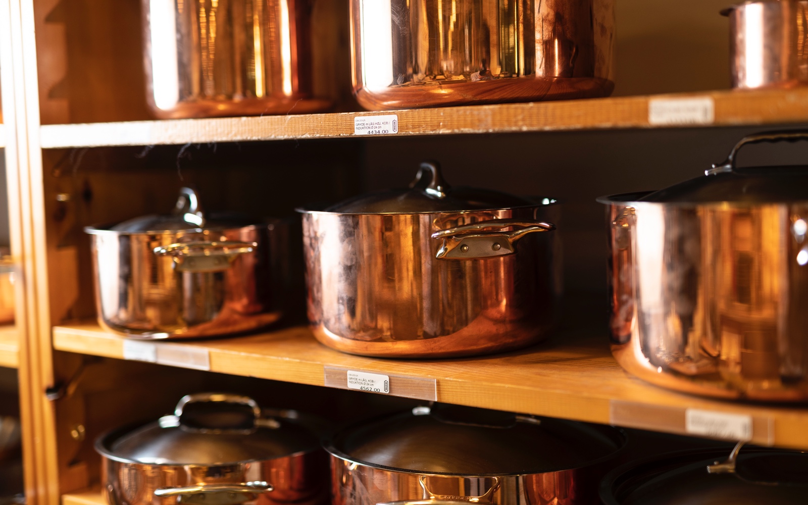 Gaver Ud Over Det Sædvanlige Fra Kunst Og Køkkentøj