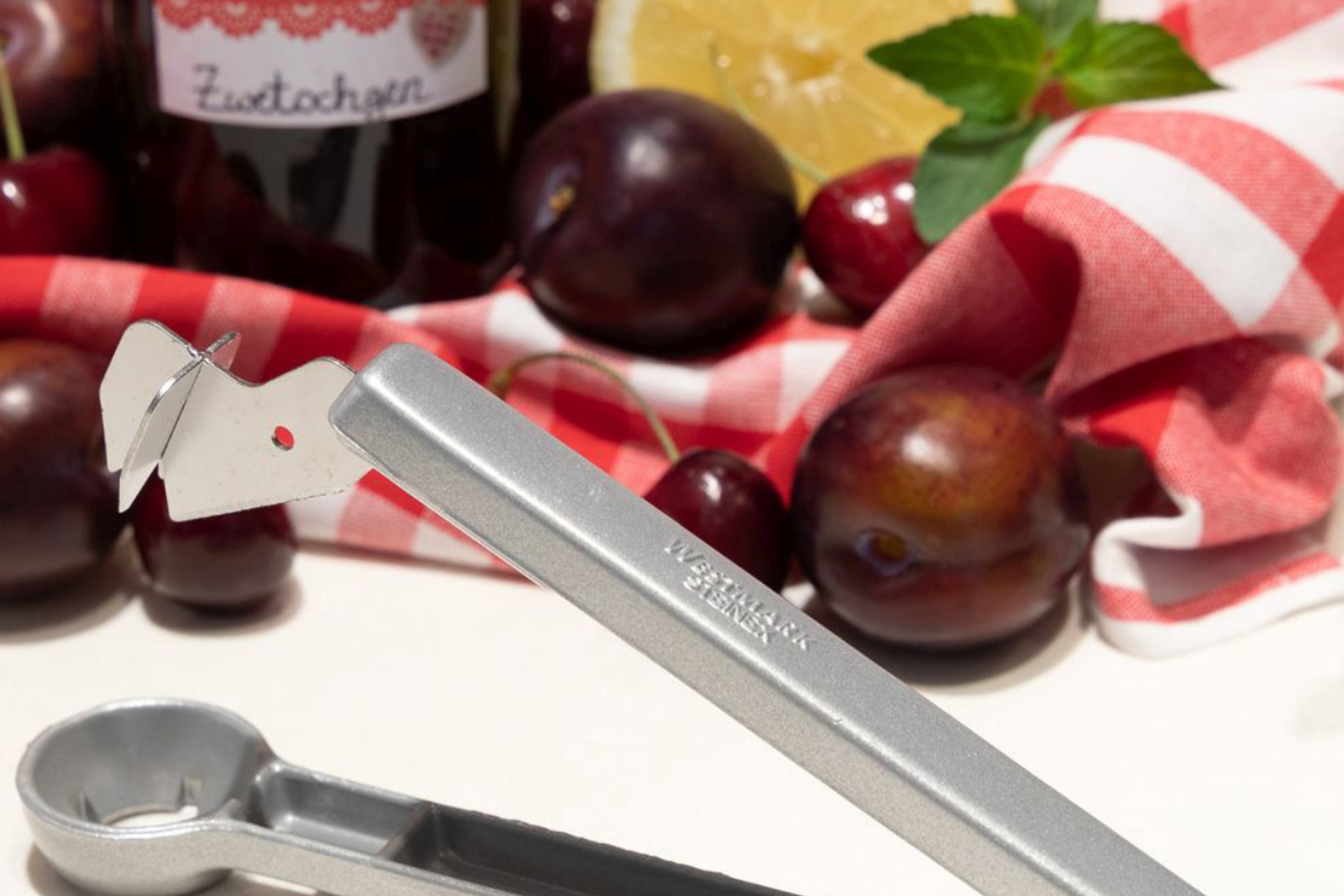 Blommeudstener Steinex, aluminium