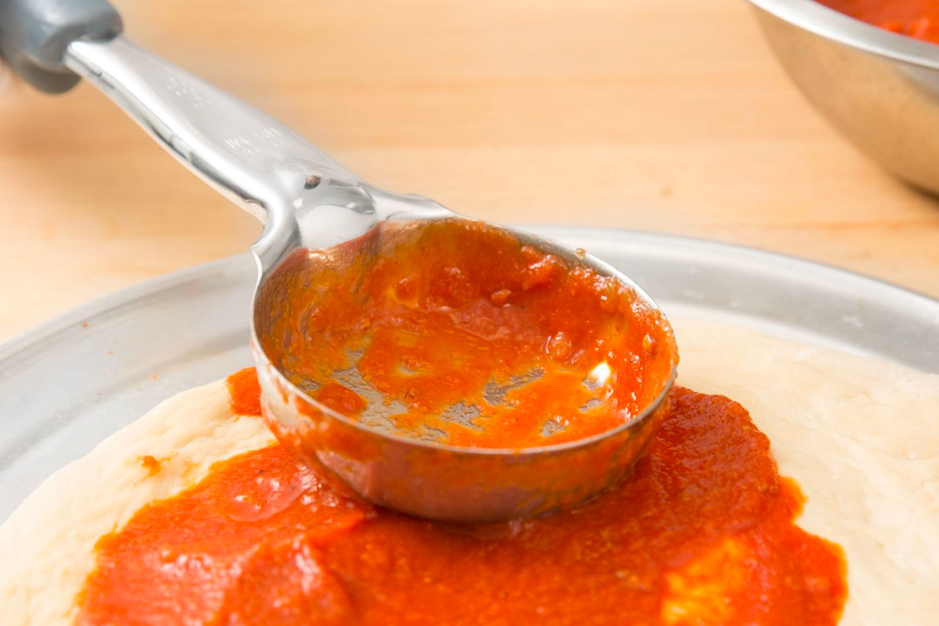 Ske til pizzasauce, 34 cm - Køb nu