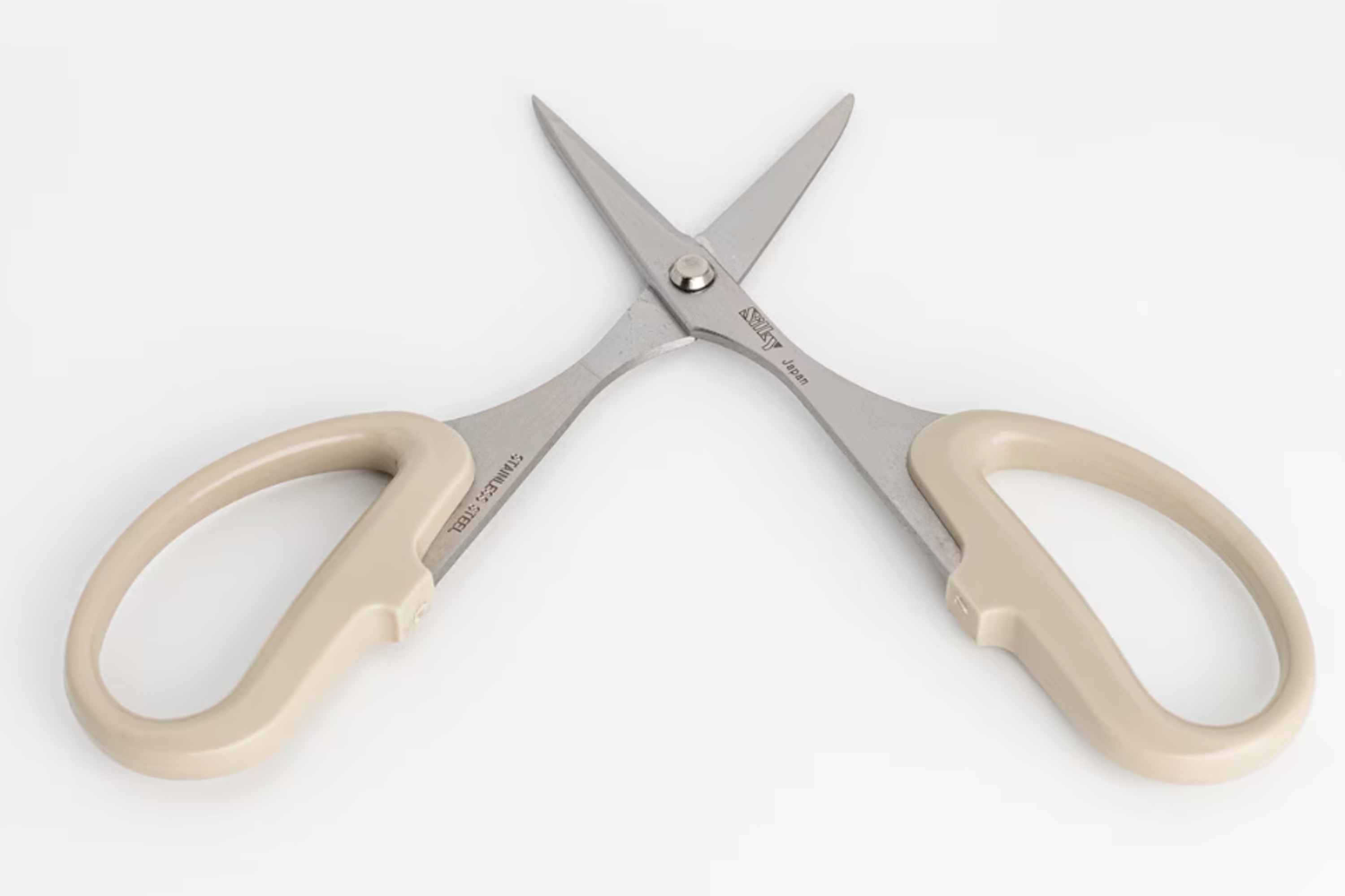 Saks, allround, Silky