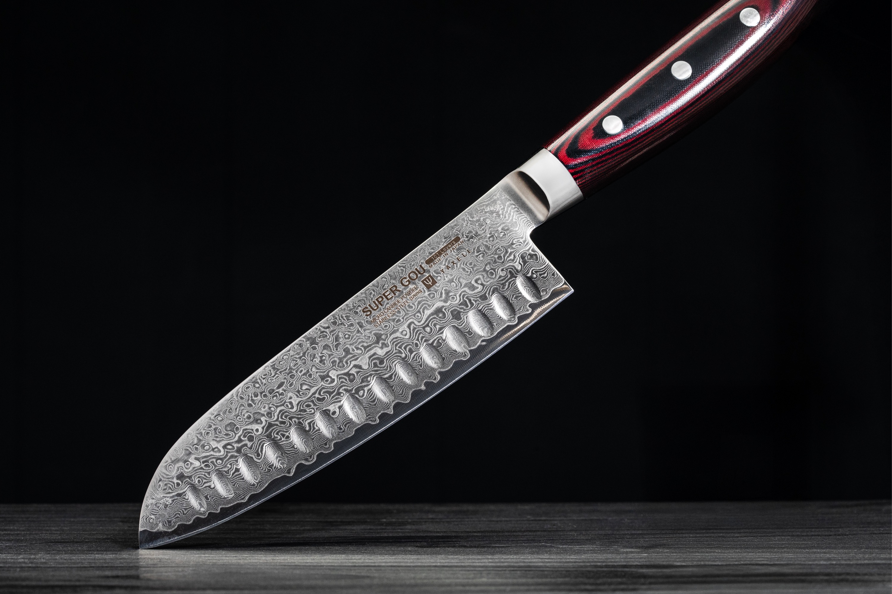 Kokke- og grøntkniv, Santoku, luftskær