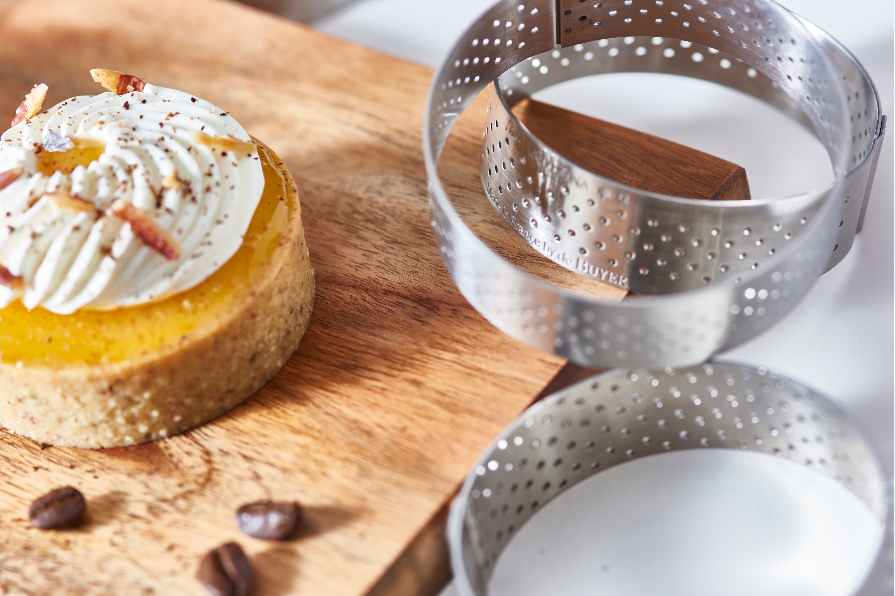 Tærtering, rund, perforeret stål, H 2 cm