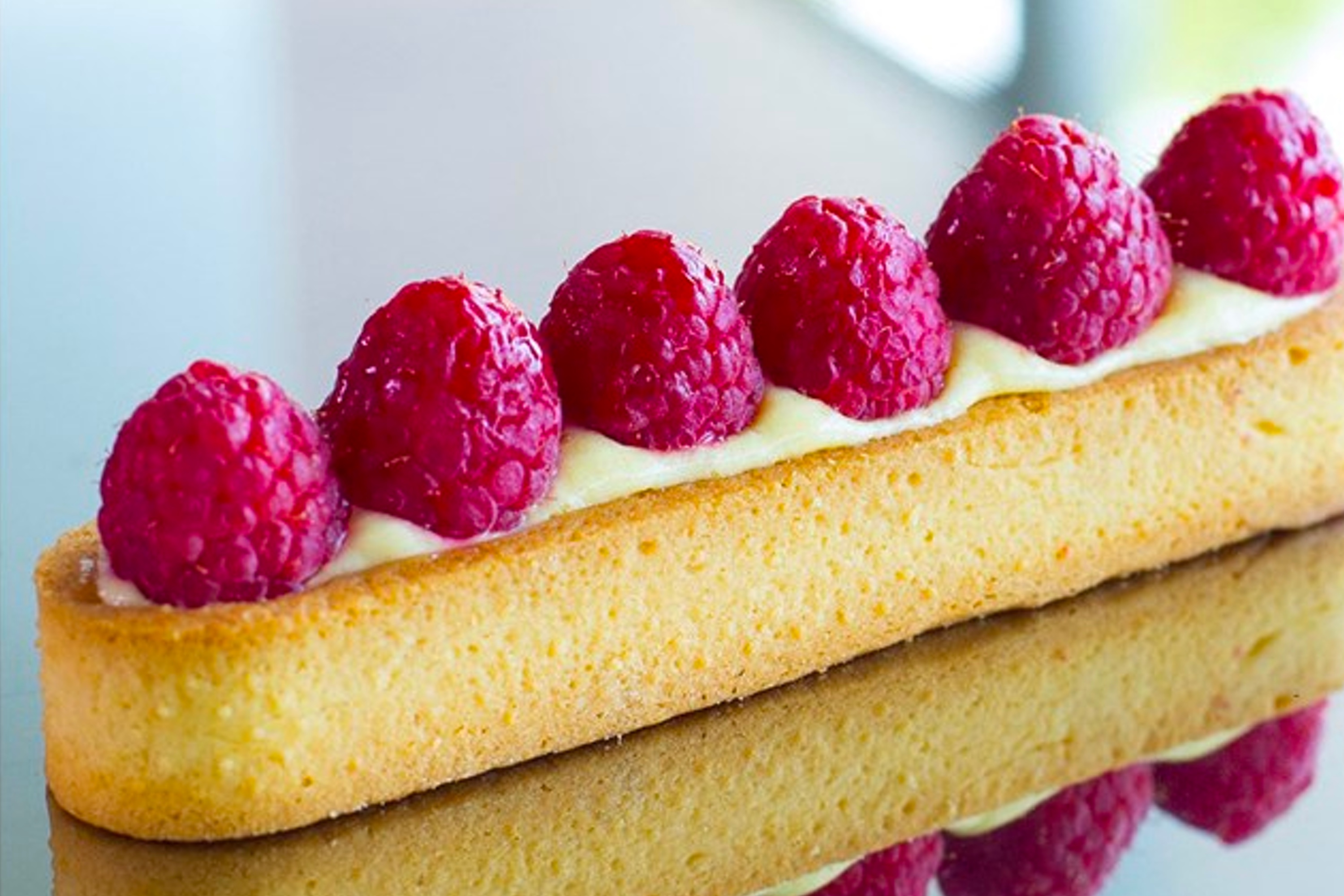 Tærtering, oval, perforeret stål, H 2 cm