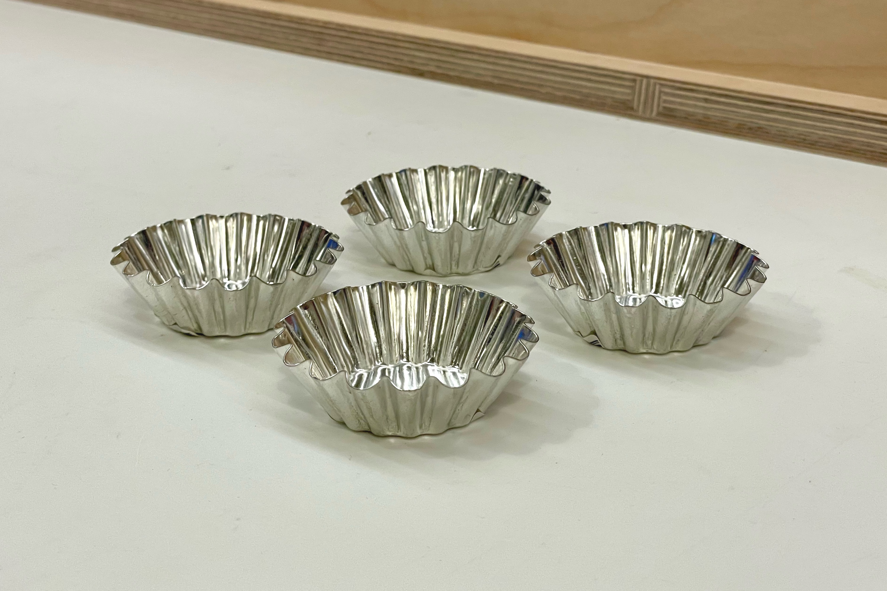 Brioche bageform, småkanneleret, tinblik