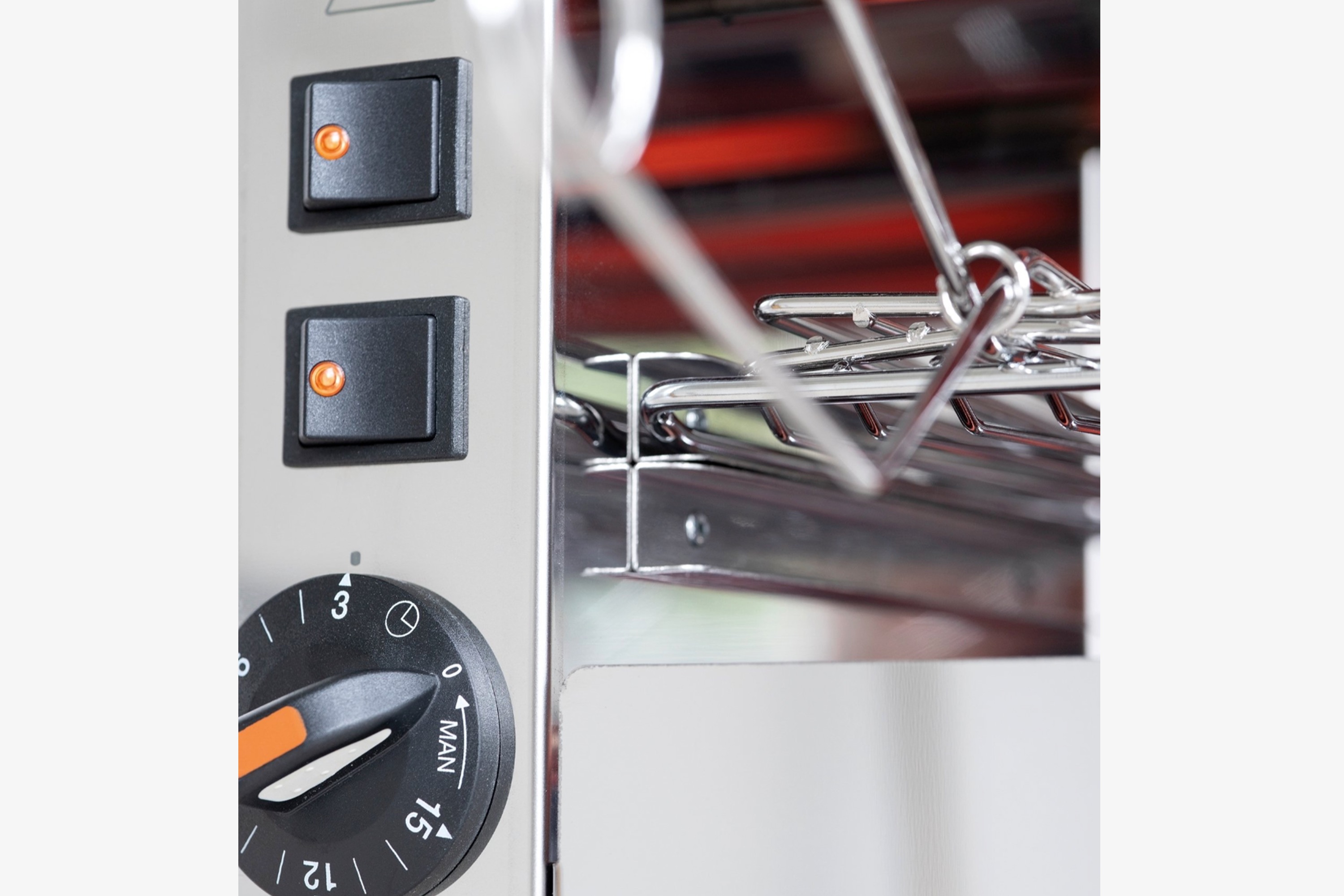 Salamandergrill, Milantoast