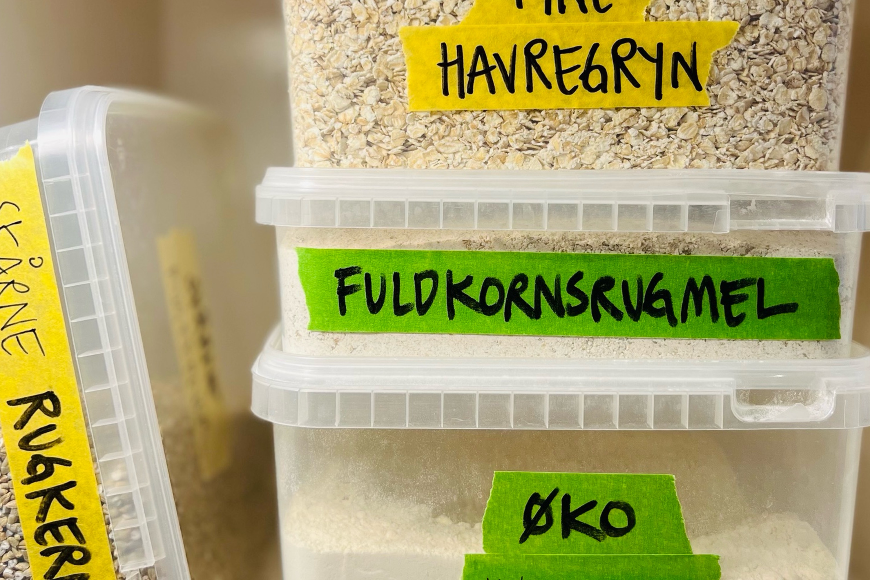 Malertape, let klæbeevne, gul