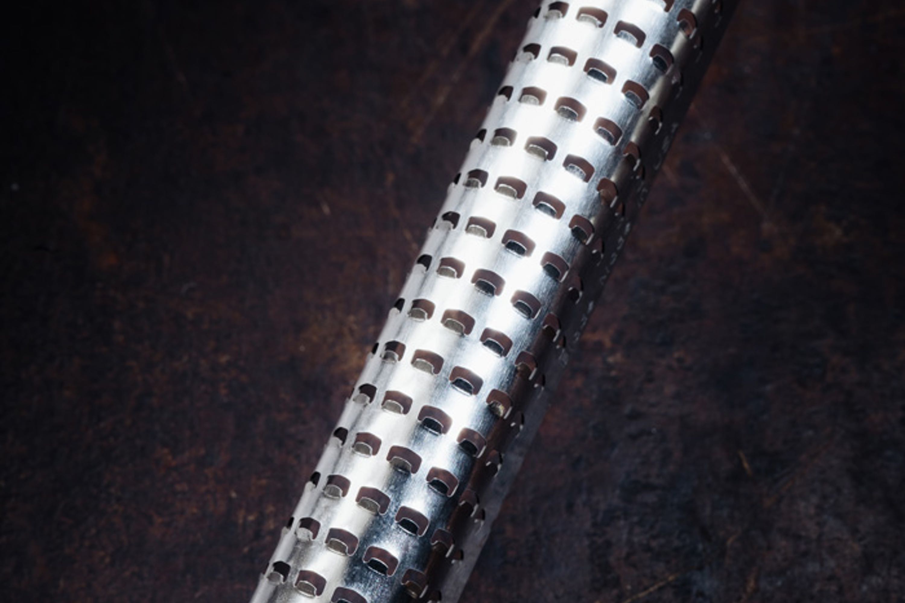 Rivejern med smalt, buet og fint skær, Microplane Spice Grater