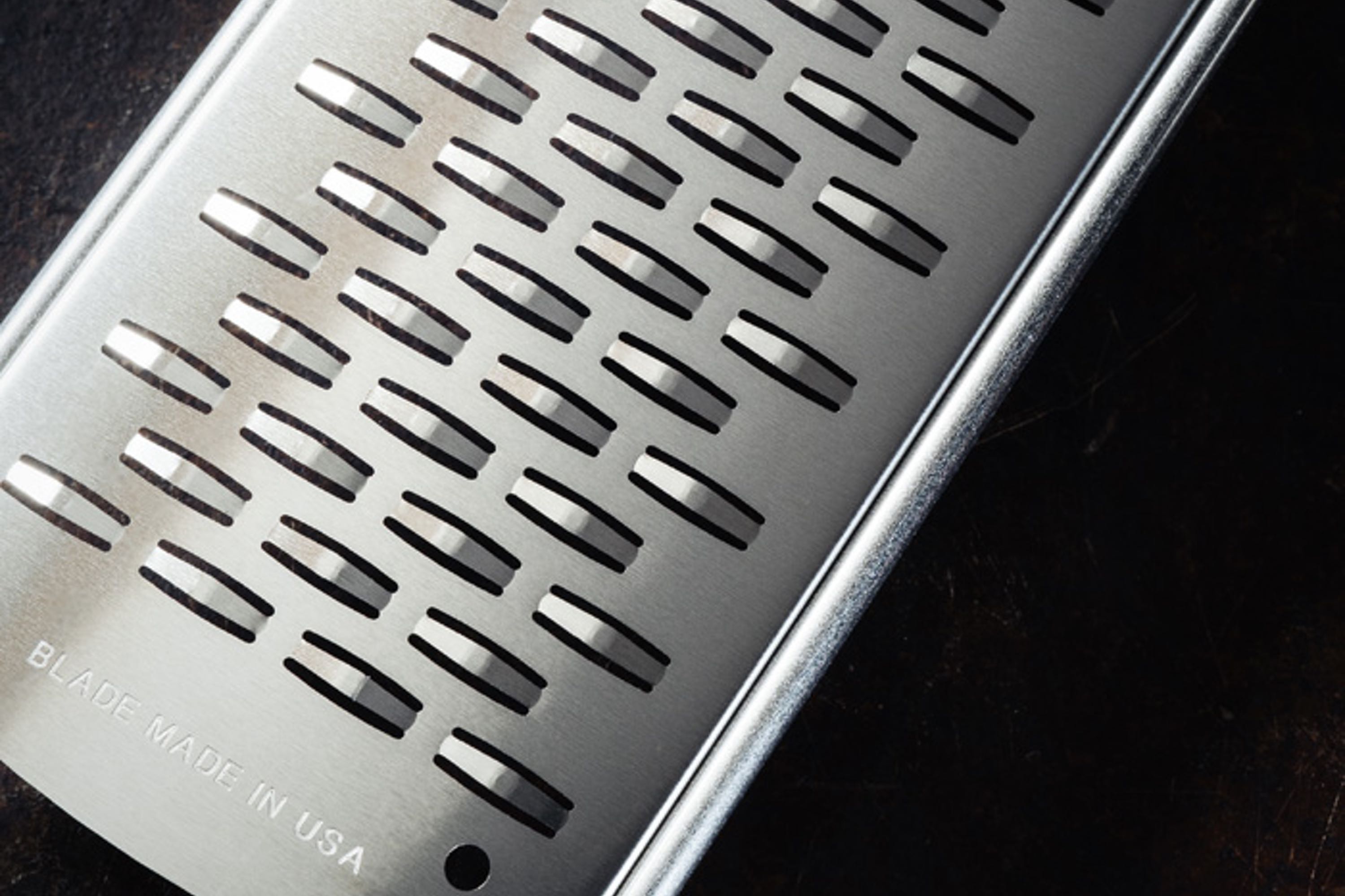 Rivejern, bredt, to-vejs medium skær, Medium Ribbon Grater