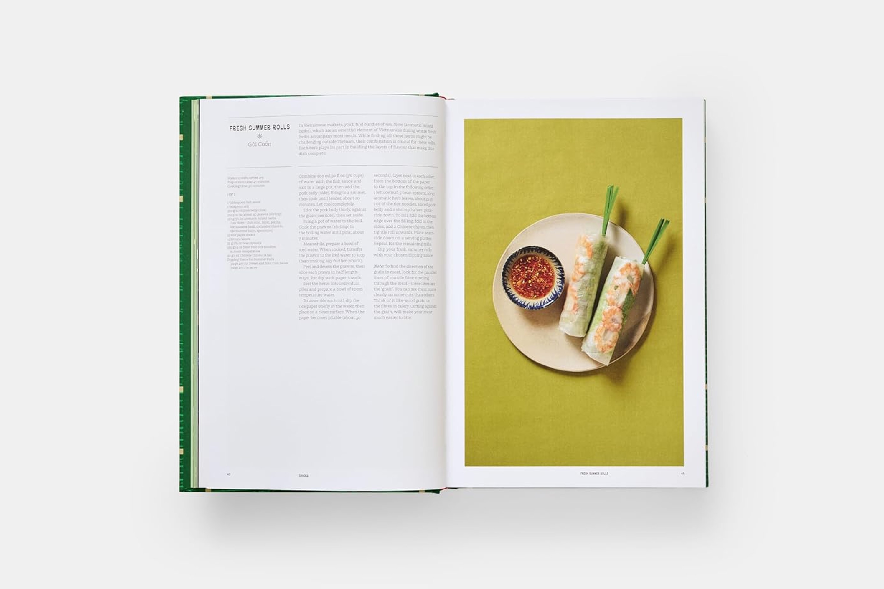 Vietnam: The Cookbook – 445 Beloved Traditional Dishes