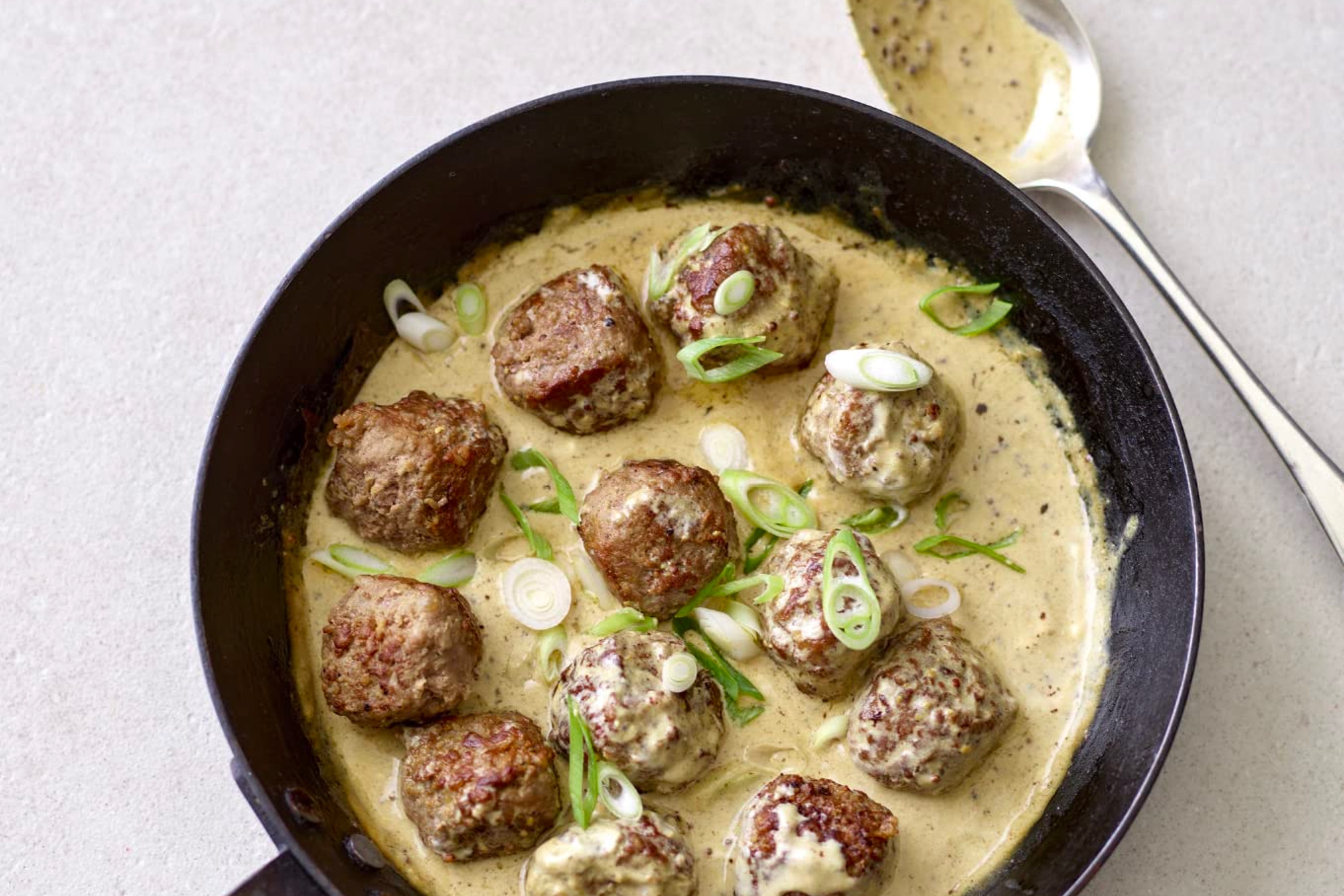 Deliciously Simple: Fast, fuss-free recipes for any occasion / Jane Lovett