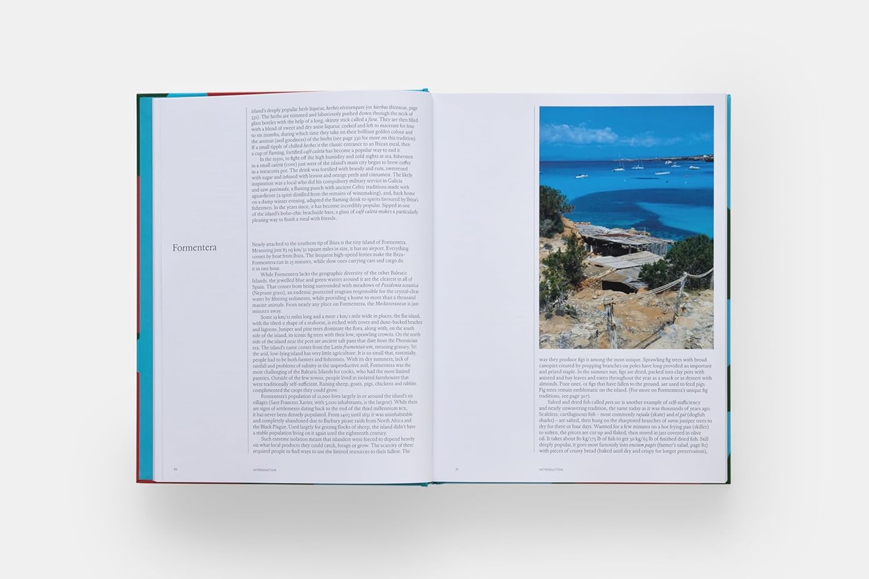 The Spanish Mediterranean Islands Cookbook / Jeff Koehler