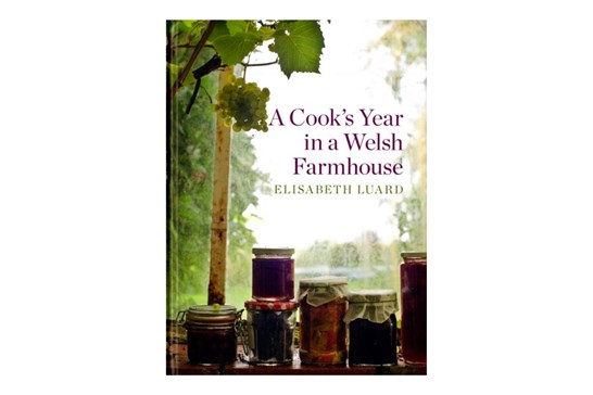 A Cook's Year in a Welsh Farmhouse / E. Luard