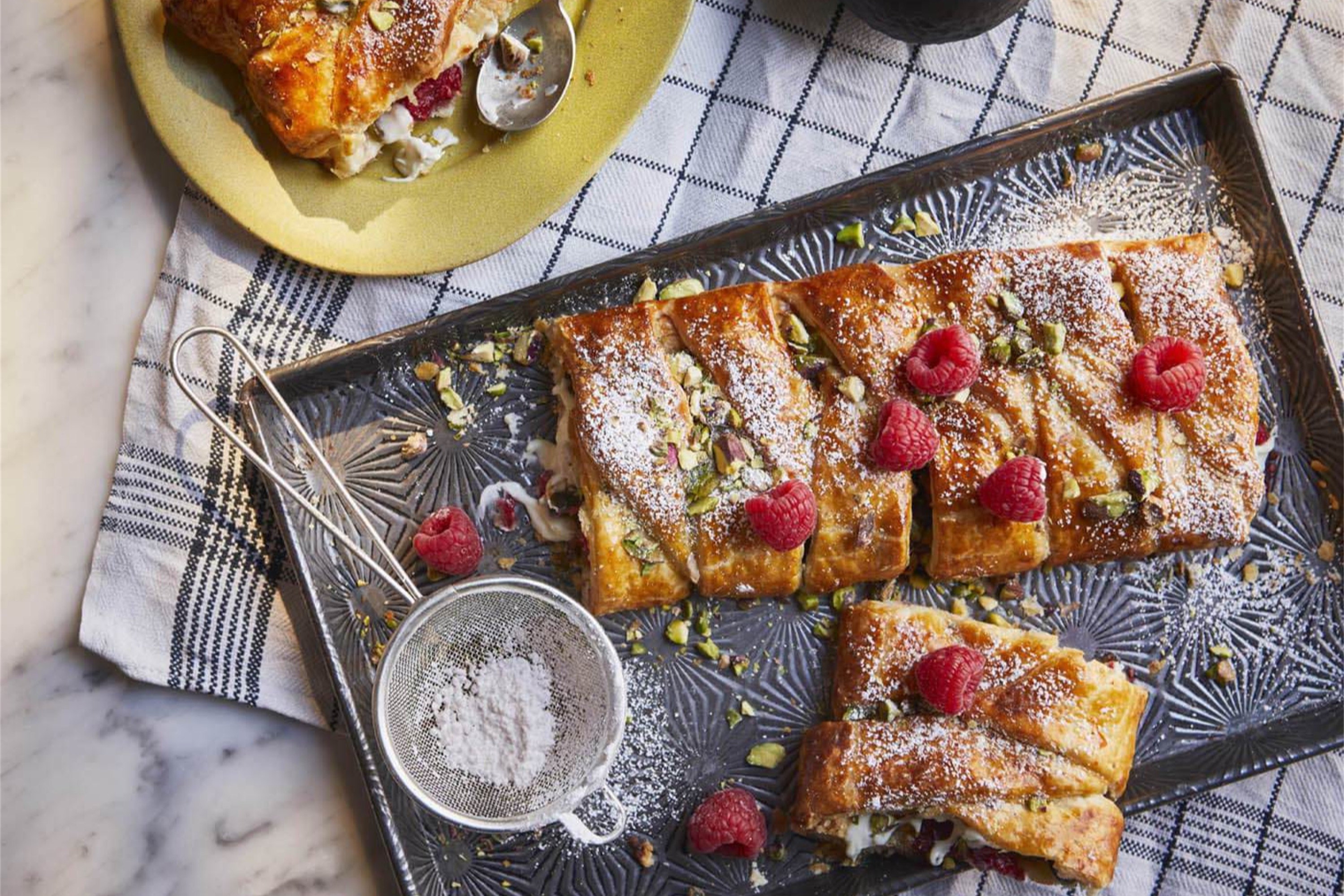 Part-Time Baker: Simple bakes without the stress / Florence Stanton