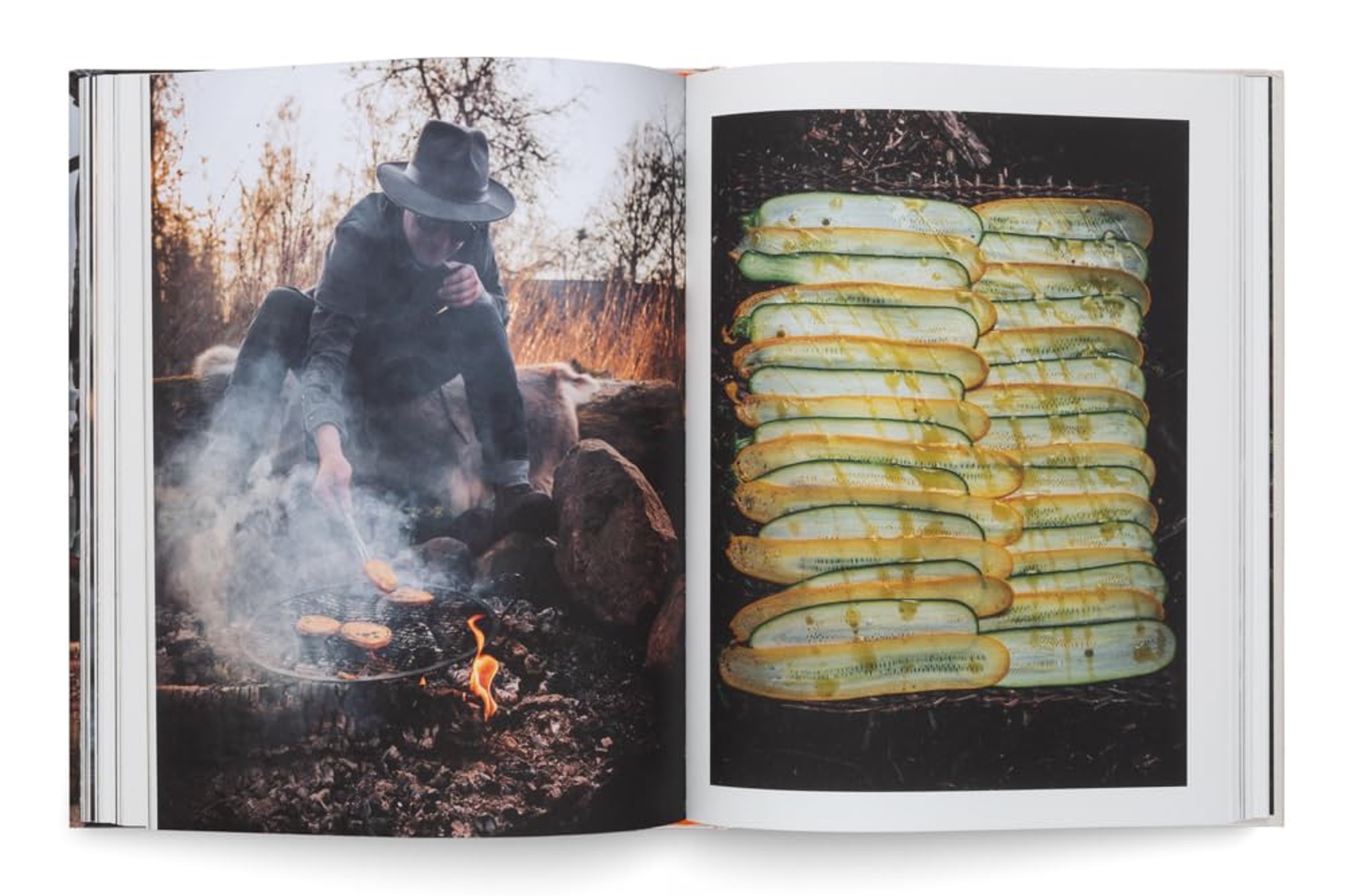 Cooking Greens on Fire: Vegetarian Recipes for the Dutch Oven and Grill / Eva & Nicolai Tram