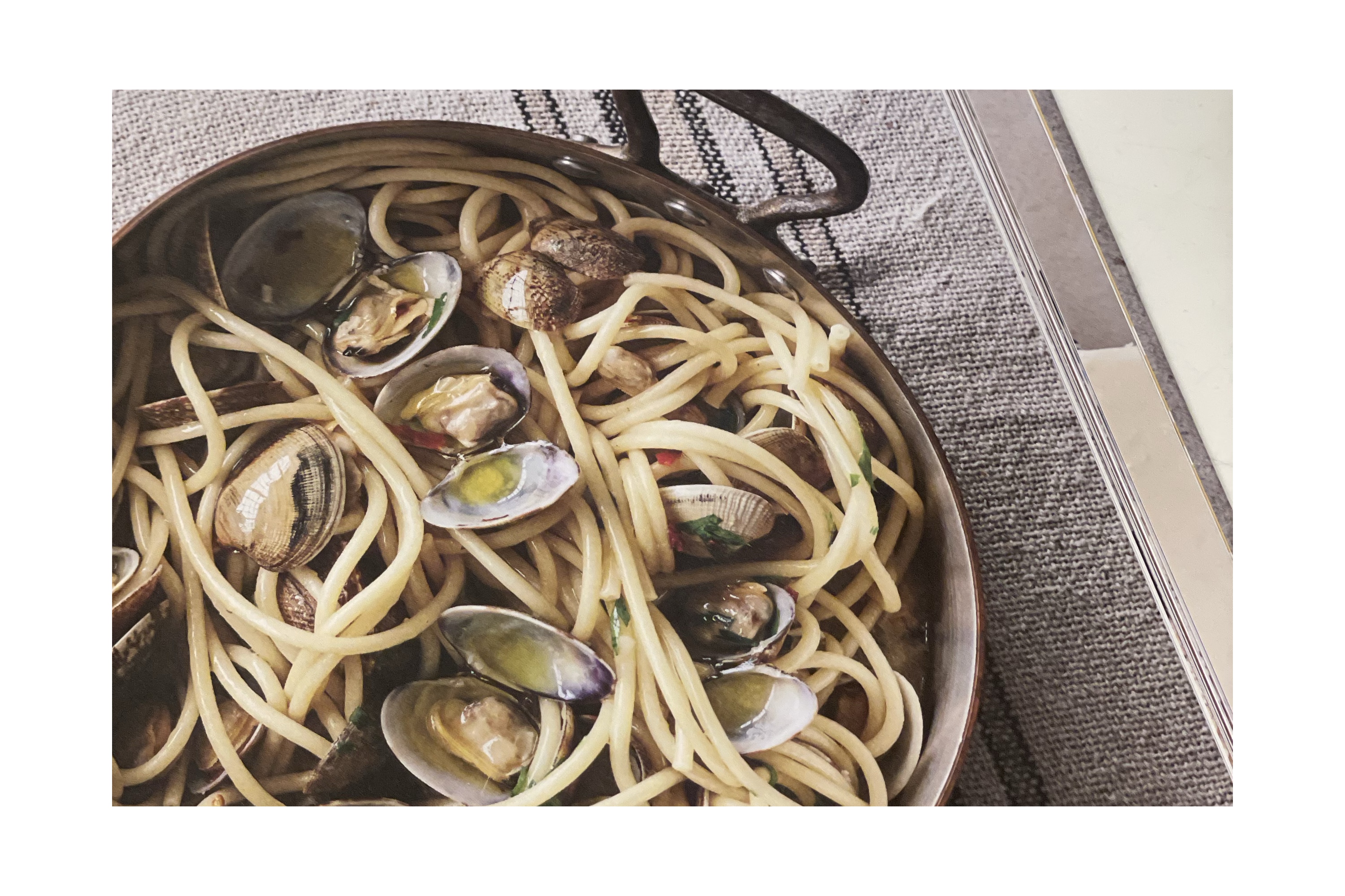 Pasta / Louisa Lorang